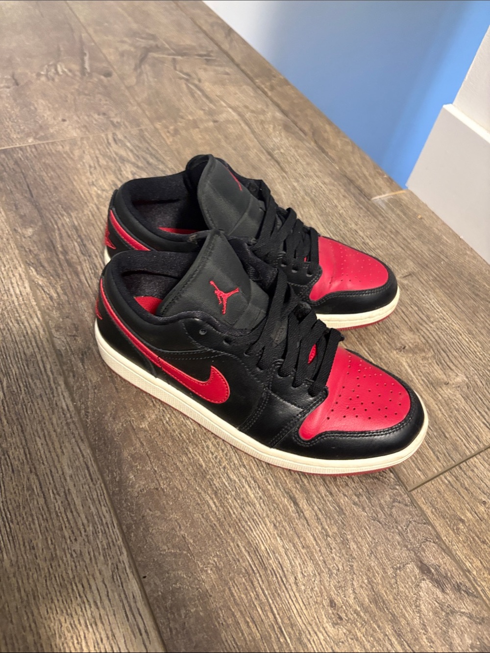 Nike Air Jordan 1 Low Retro - Red and Black